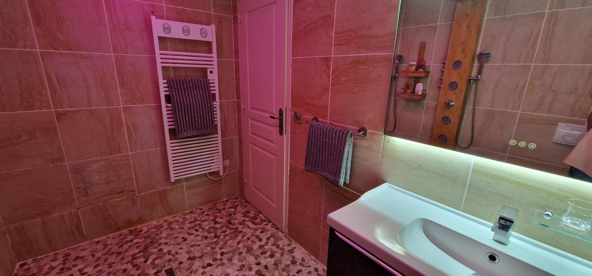 Chez Stephanie Chateauroux Luaran gambar